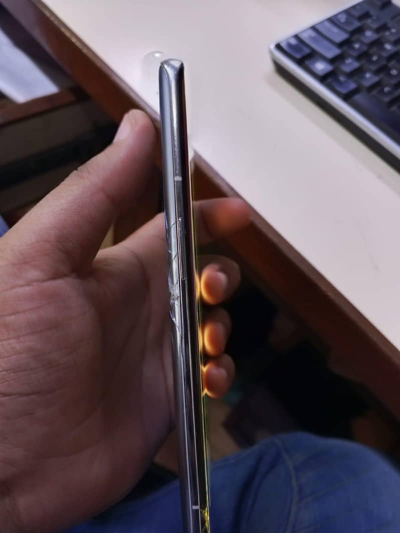 One Plus 9 Pro 4