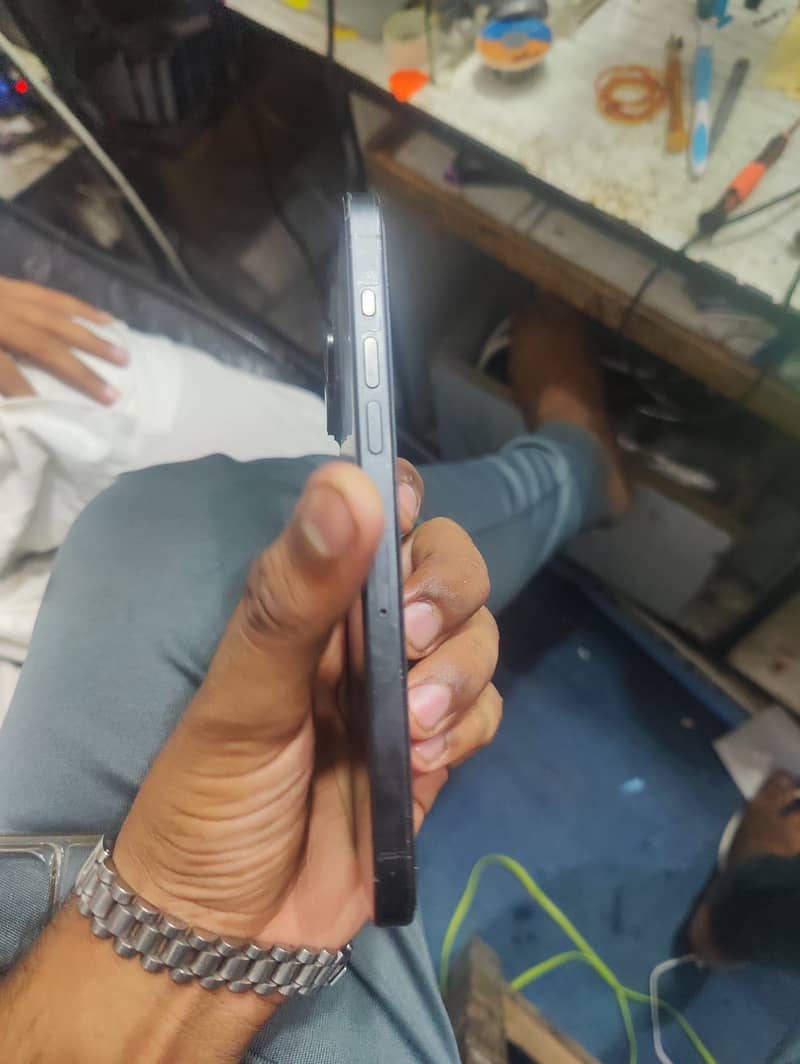 iPhone 15 pro max 1