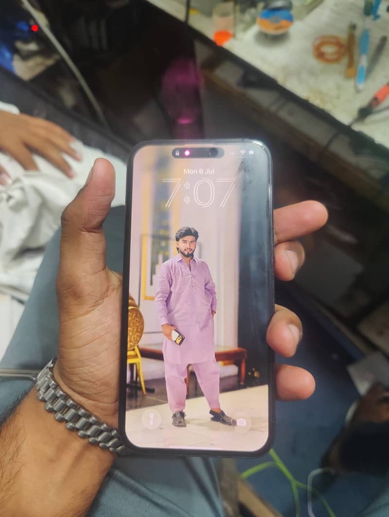iPhone 15 pro max 2