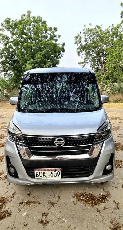 Nissan Dayz Roox Highway Star 2017 | 2021 Registered