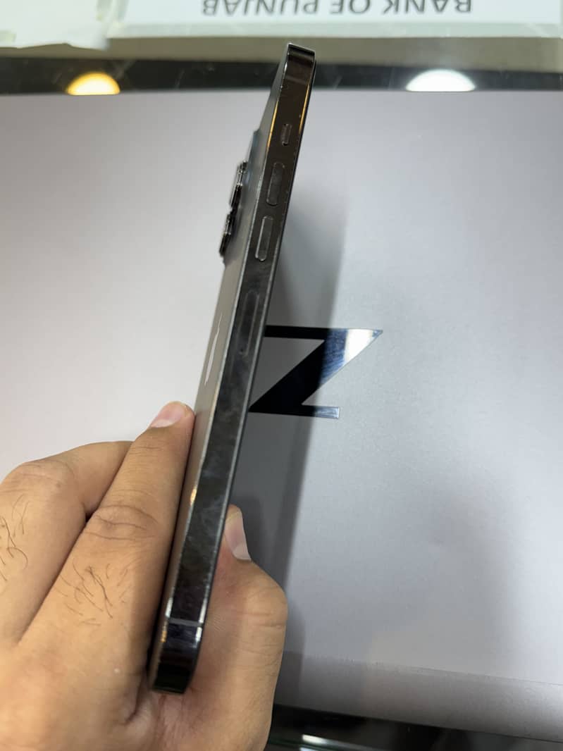 Iphone 13 pro max 4