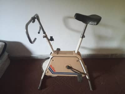 HEAVY DUTY { Fitness Bike }