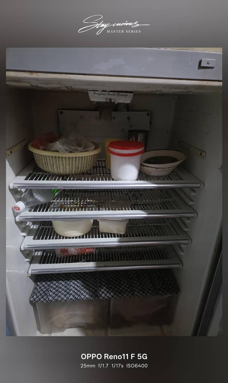 Dawlance Large Fridge 3