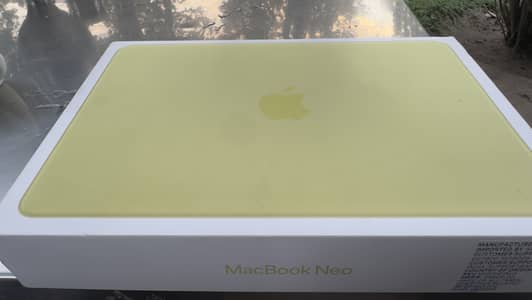 Macbook Neo 8/256