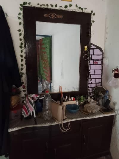 used like brand new dressing table