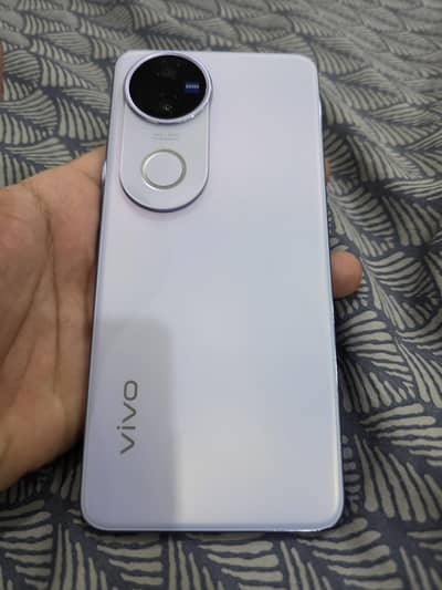 Vivo V50 - 512/12 gb