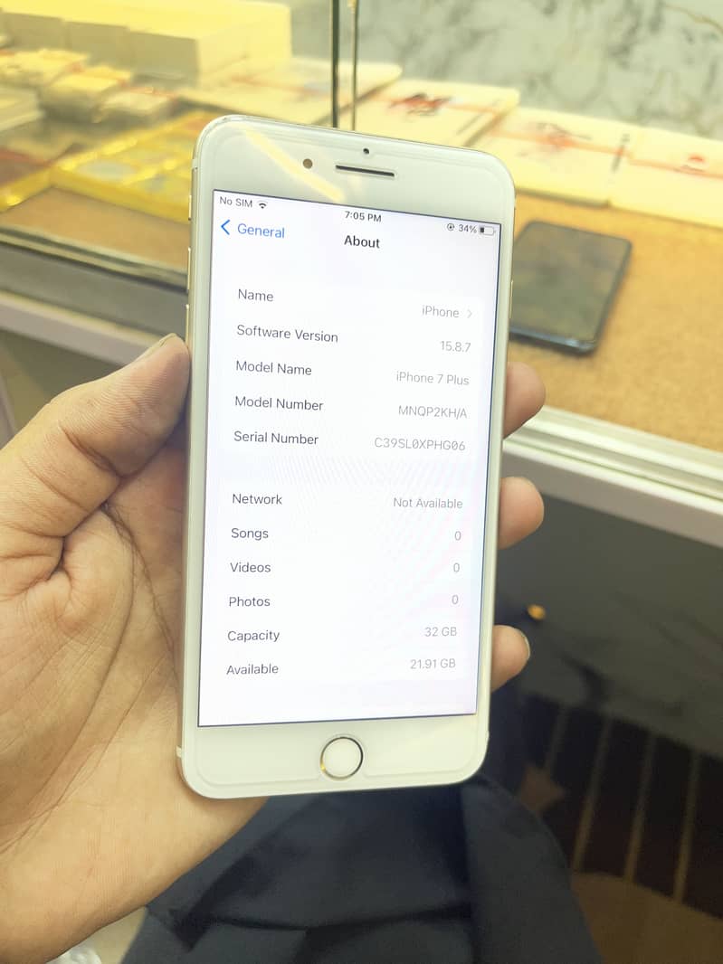 Apple iPhone 7 Plus 2