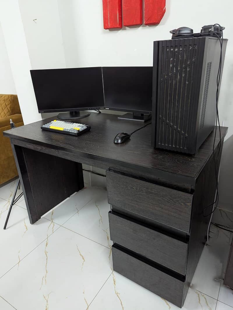Computer Table 2
