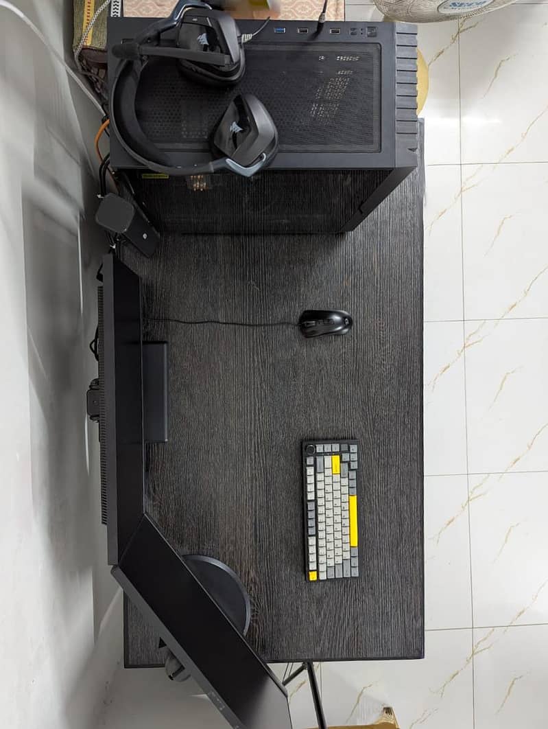 Computer Table 3