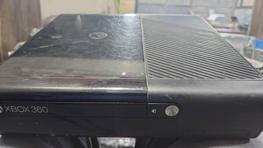 xbox 360 E model 500 gb