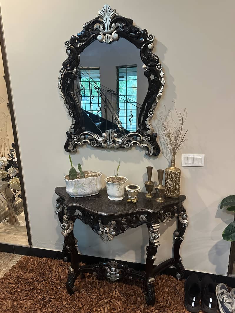 Console table 0