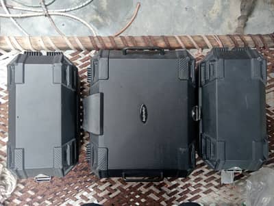 Tail and side box