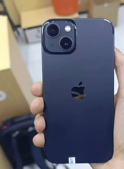 Apple iPhone 13