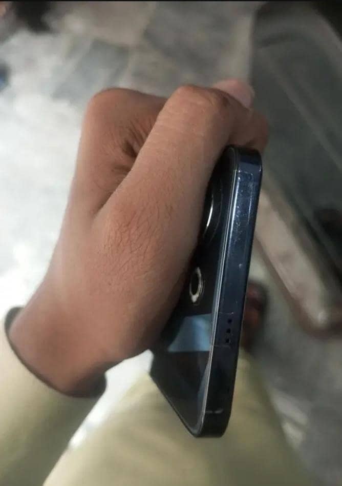 Tecno camon 20 pro 1