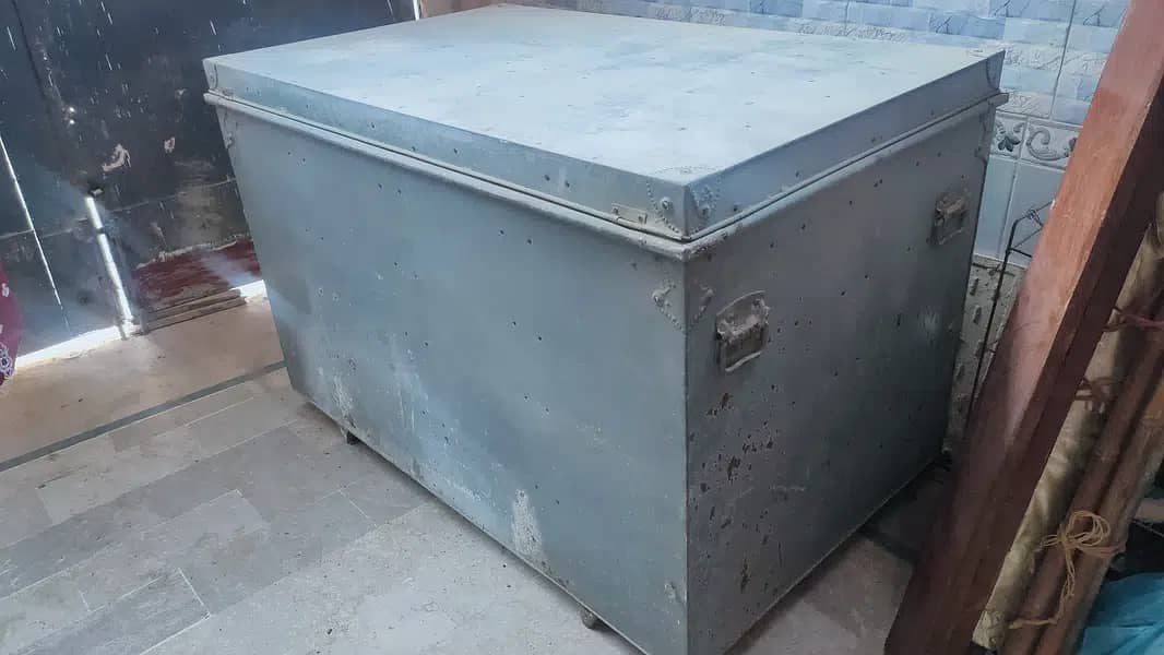 Iron trunk 1