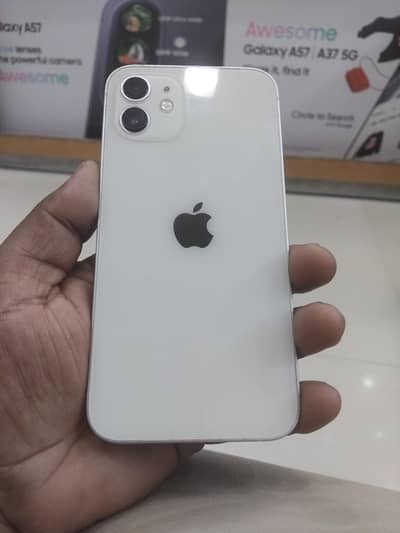Apple iPhone 12