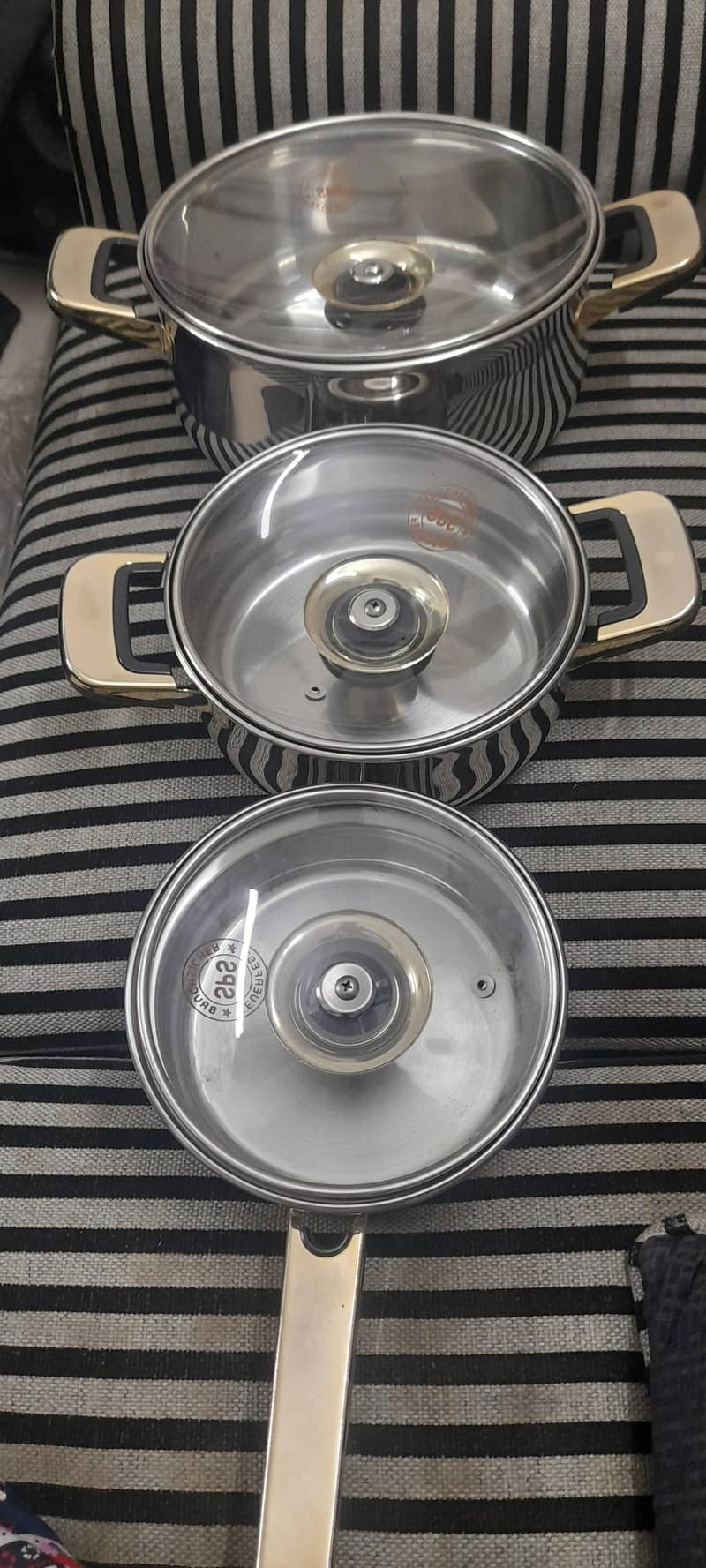 imported pots 0