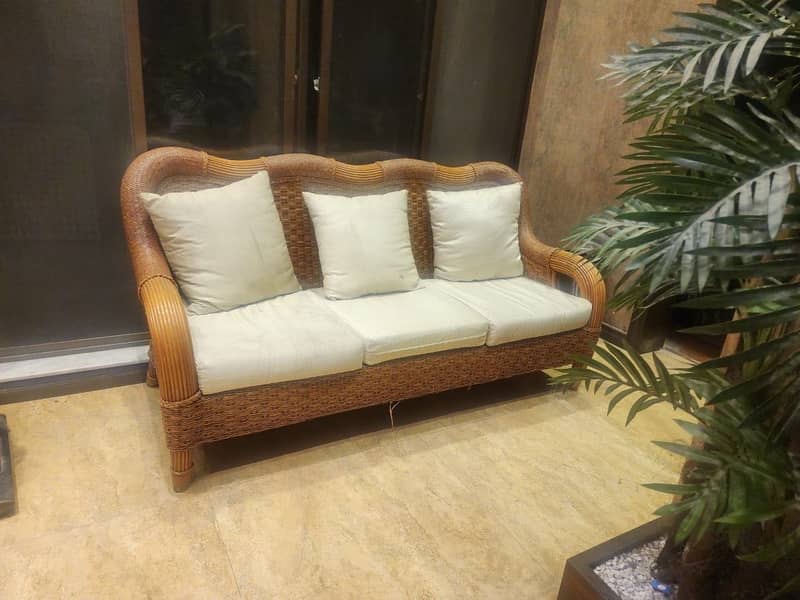 Canne Sofa 1