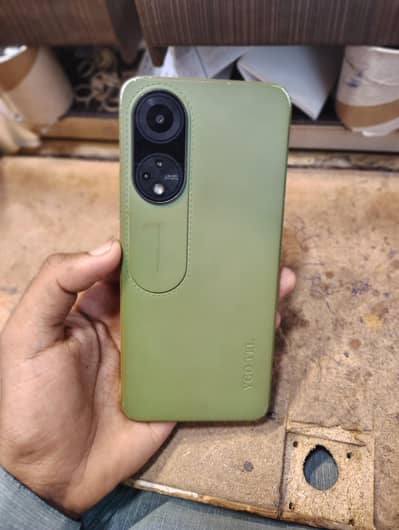 10 by 9 best mobile for calling n hotspot. . with box.
