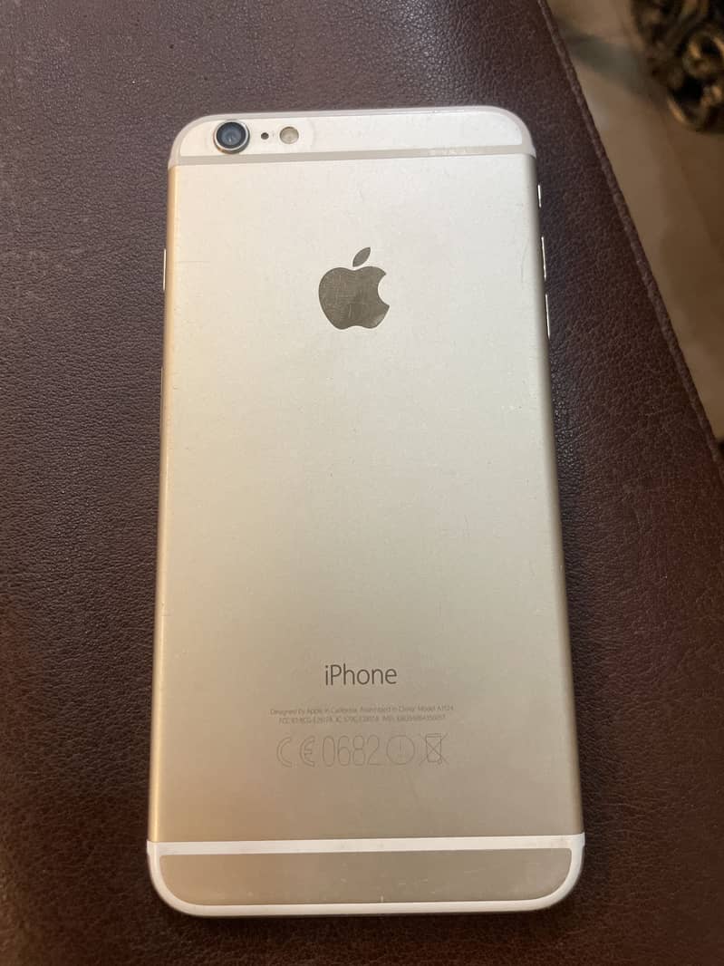 Apple iPhone 6 Plus 1