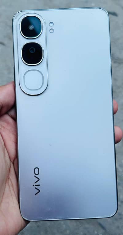 Vivo Y200