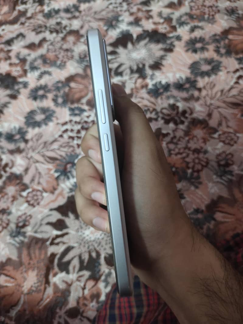 Realme Neo7 1