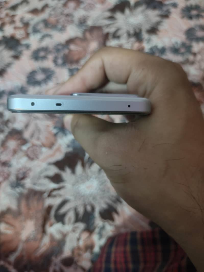 Realme Neo7 4