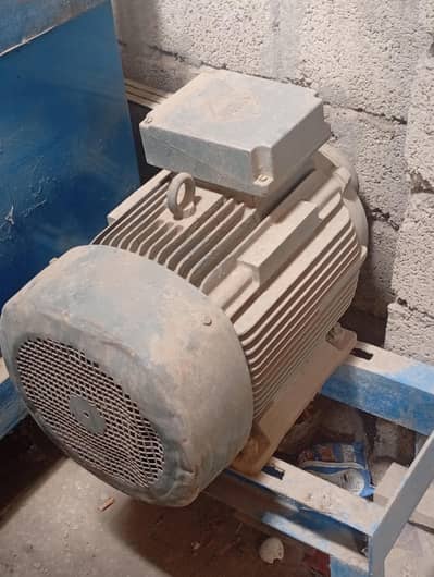 PLASTIC waste and Plastic Bottle scrap PRESS machine