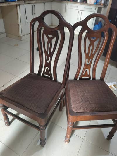 dainig table