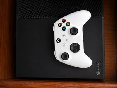 Xbox One 1TB – Excellent Condition | Recently Serviced | Ready to Play