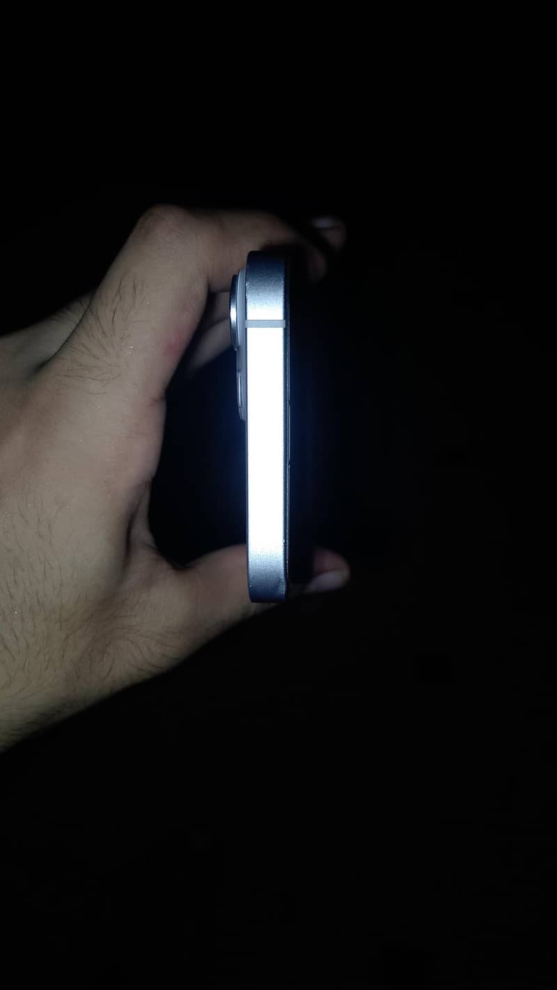 Apple iPhone 14 5