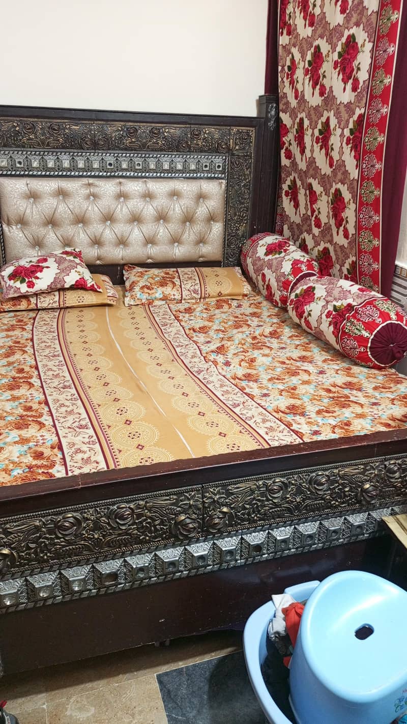 used bed 0