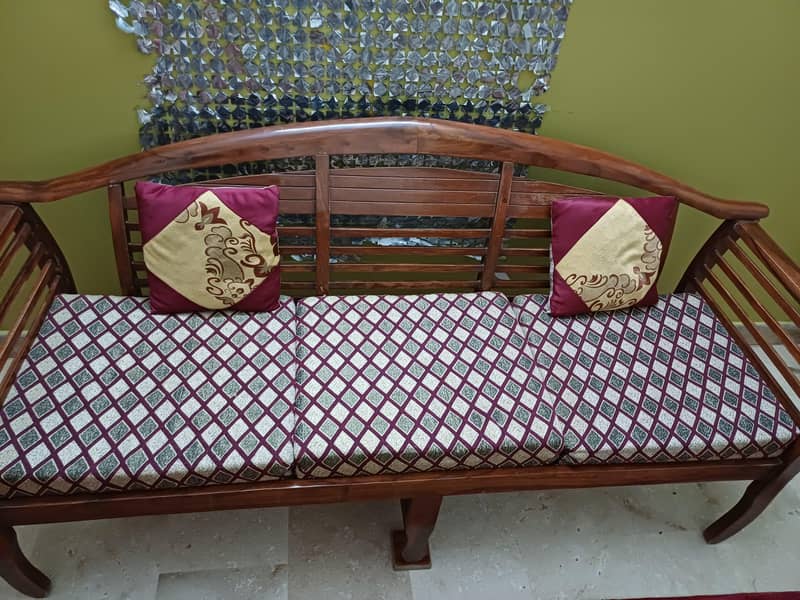 7 Seater Sofa Set with Table 1