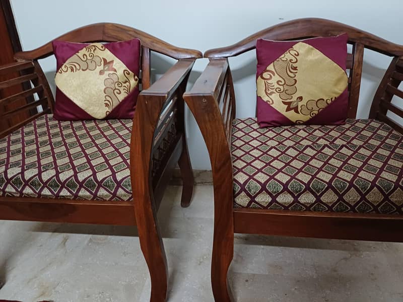 7 Seater Sofa Set with Table 4