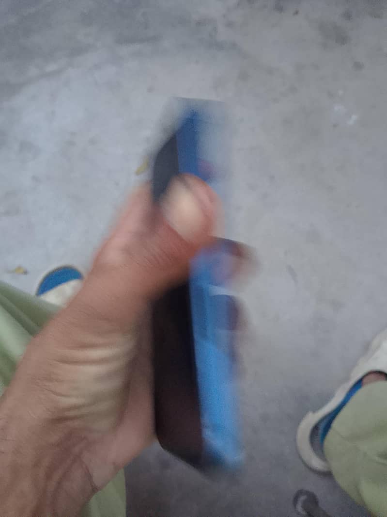 iPhone sell 4