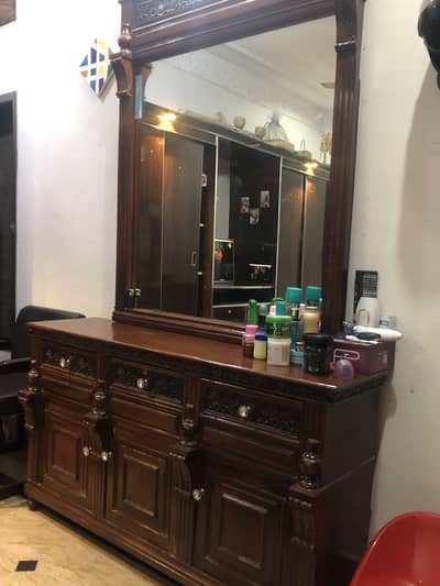 Taali wood asli   sirf bed side table or dressing table