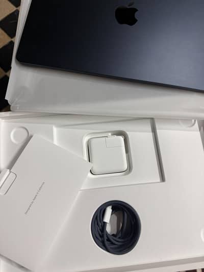 MacBook Air 13 inch M4 2025