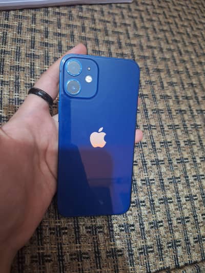 Apple iPhone 12