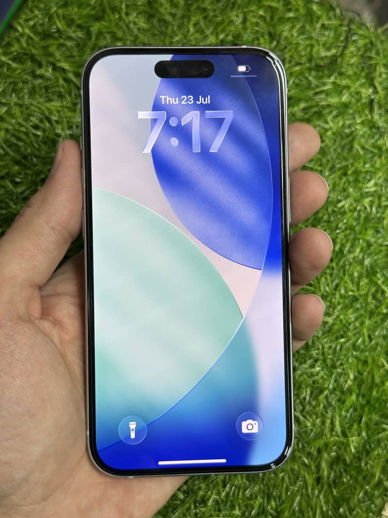 Apple iPhone 15 1
