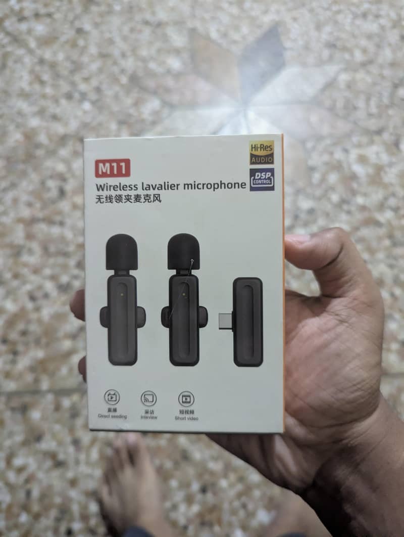 M11 multipurpose Bluetooth microphone 0