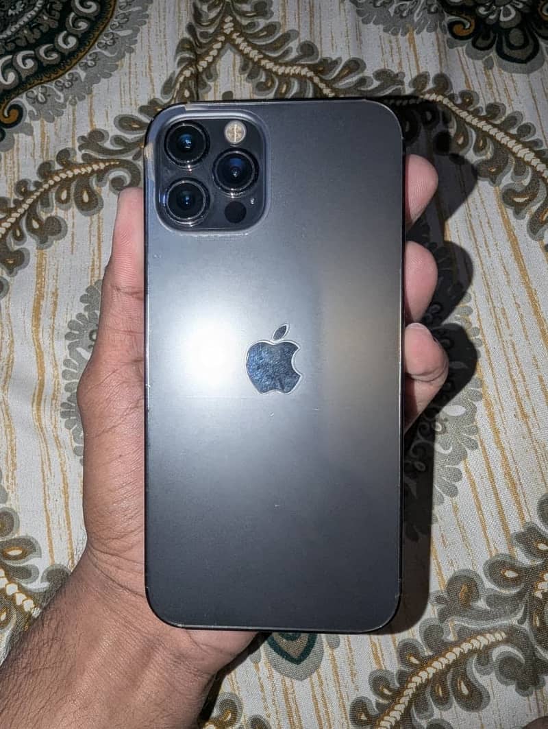 iPhone 12 pro 0