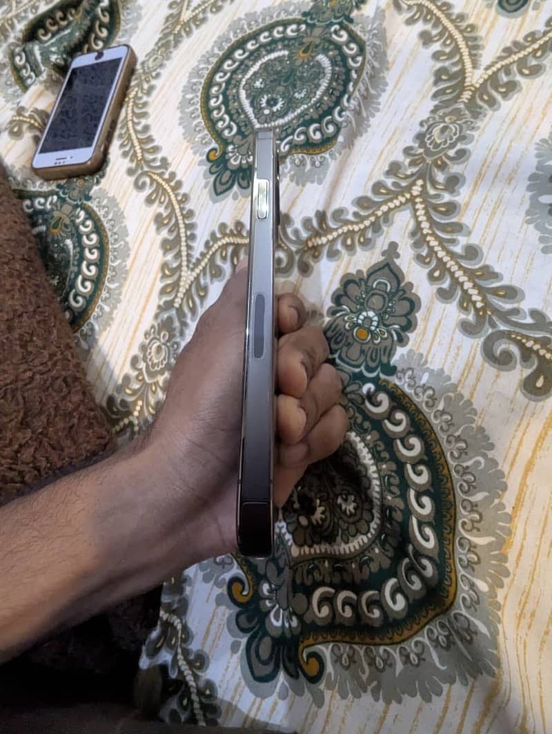 iPhone 12 pro 2