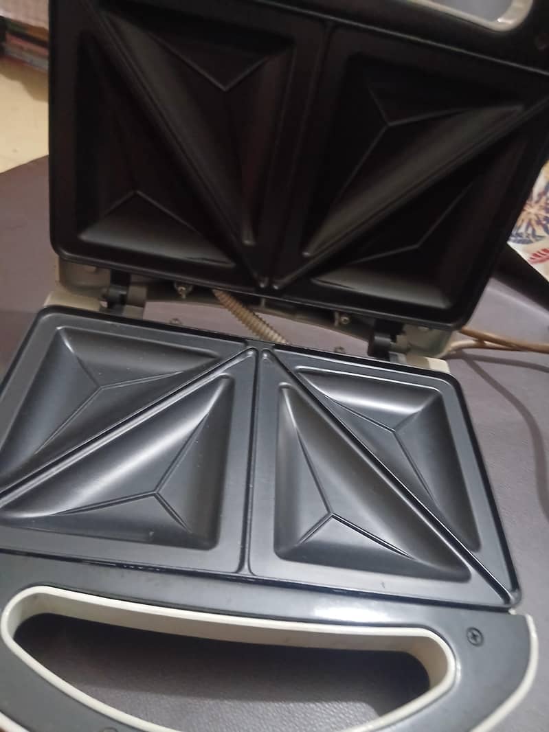 Sandwich maker  1