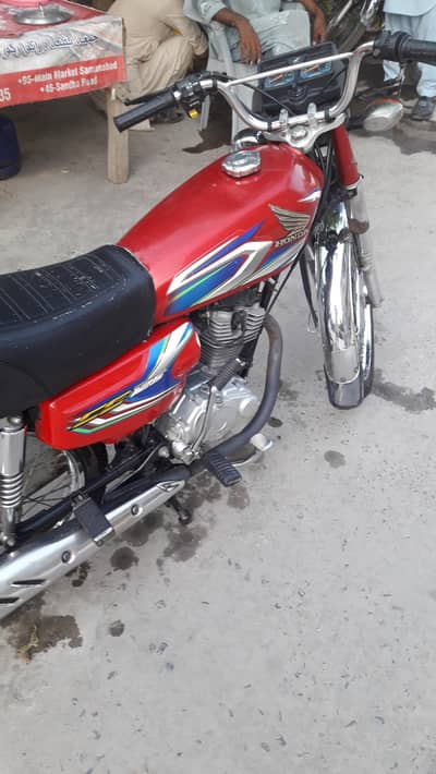 selling of Honda 125 motorcycle