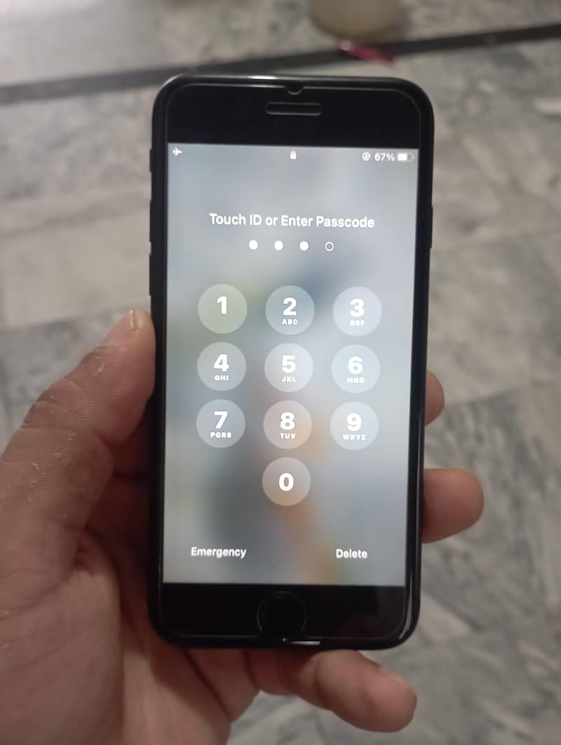 Apple iPhone 7 1