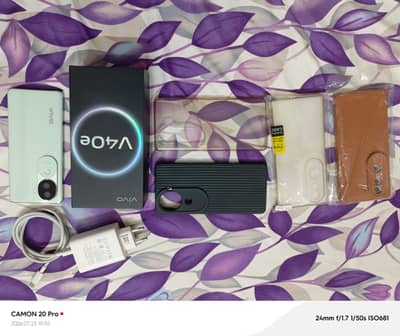 Vivo V40e in excellent condition