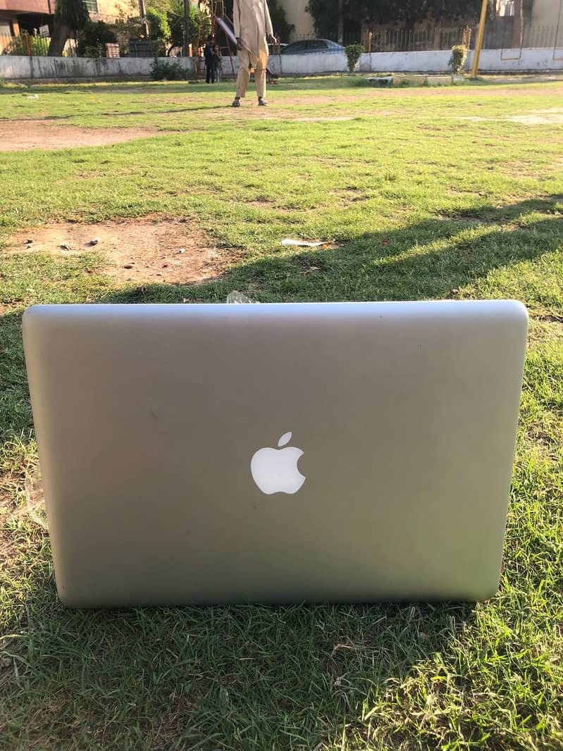 MacBook 2010 1