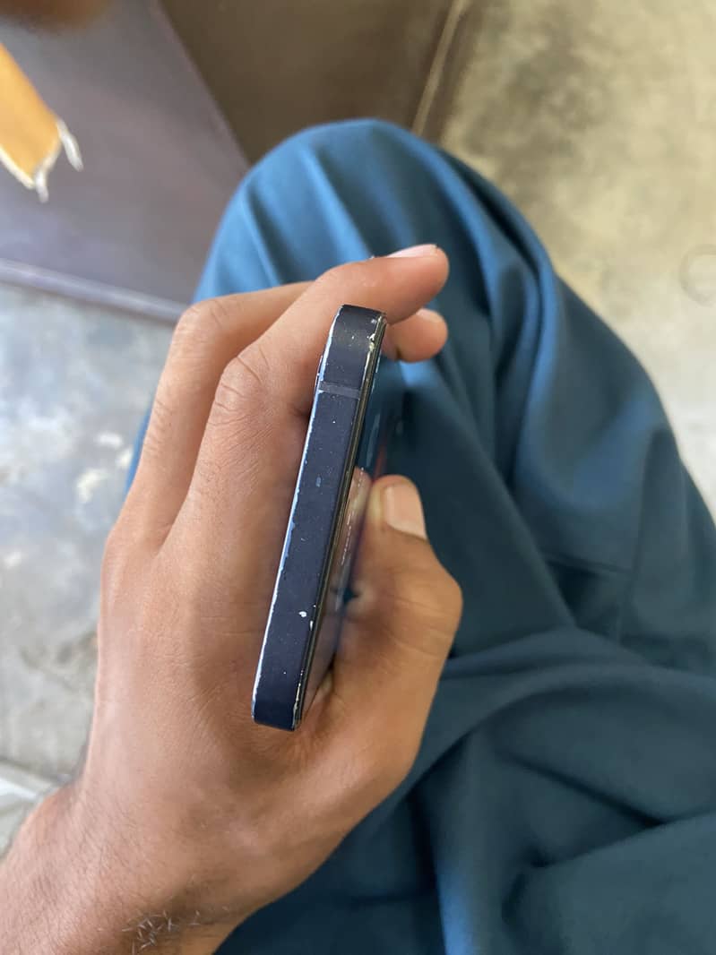 Apple iPhone 12 mini 5