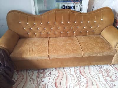 SOFA SET FOR SALE (5 SEATER)