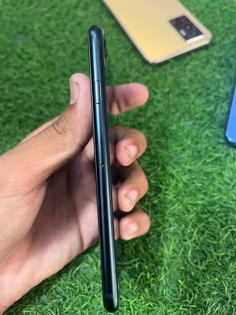 Apple iPhone se 3rd 3